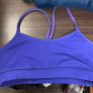 Lululemon sports bra